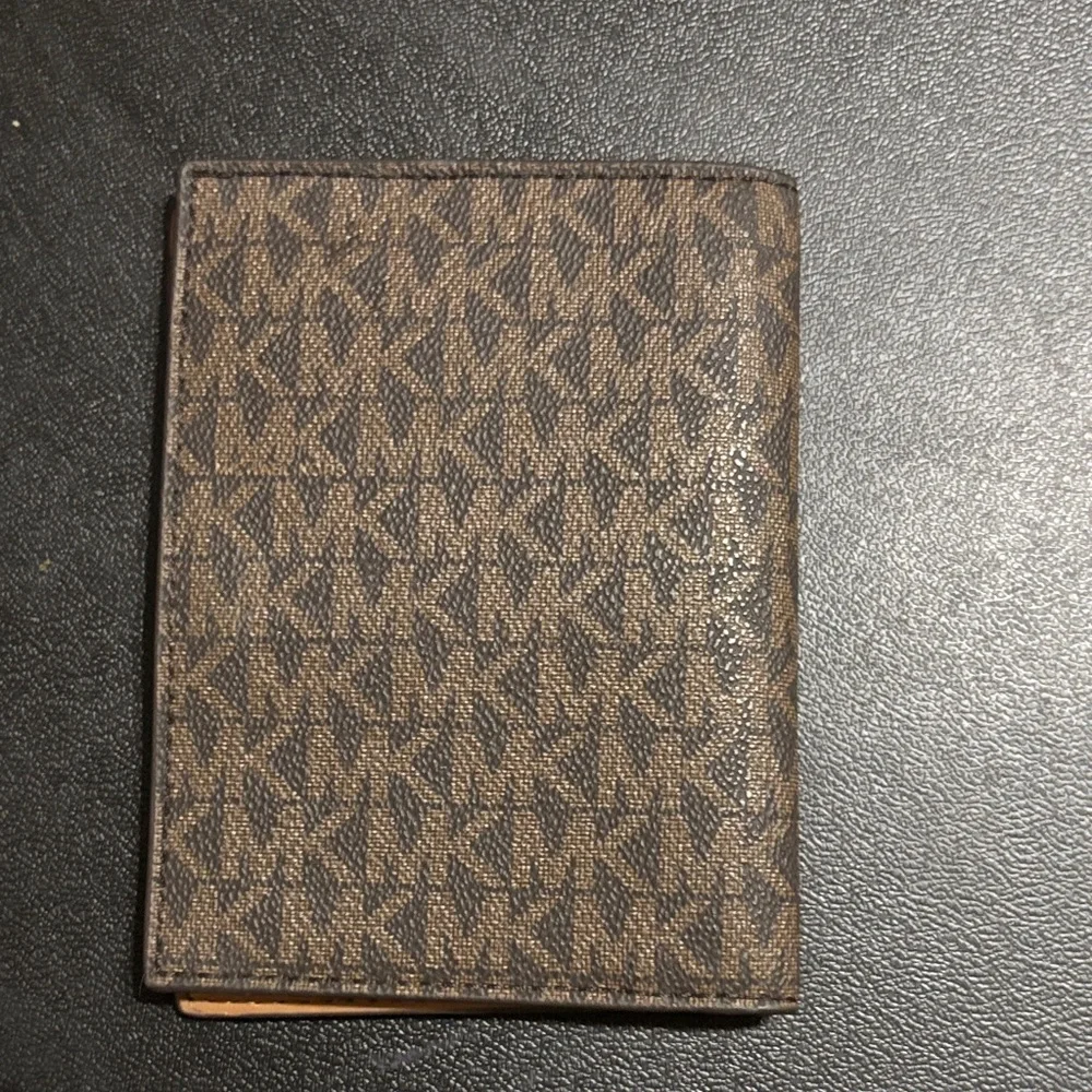 Michael Kors Bedford Travel Passport Wallet